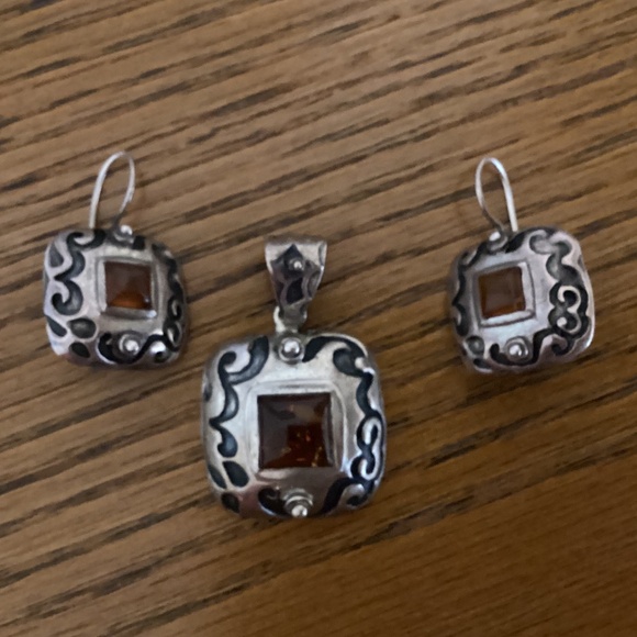 Silpada sterling silver pendant and earrings with amber stones - Picture 3 of 5